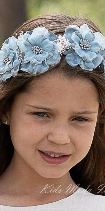 Corona ceremonia niña de flor azul empolvado y ramilletes blancos Coco Acqua Ceremonia [3]