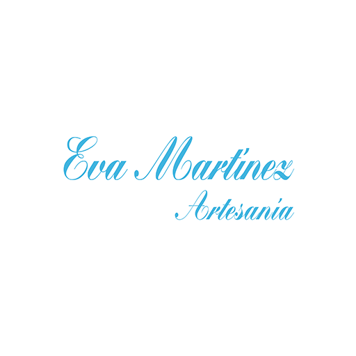 Logo de Eva Martínez Artesanía - Ropa de bautizo, faldones
