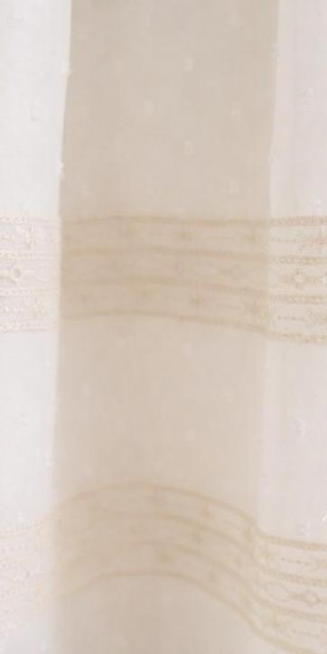 Faldón de bautizo bebé plumeti beige con lacito rosa bebé | Eva Martínez Artesanía [2]