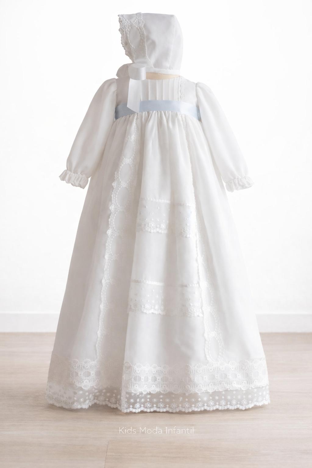 Faldón Bautizo Bebé Manga Larga en Gasa Blanca Cinta Azul – Familia 6