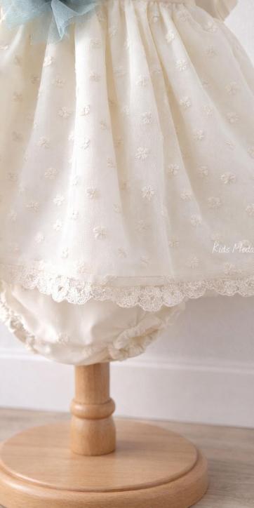 Jesusito de bautizo para niña en tul bordado beige con braguita | Kids Moda Infantil [3]
