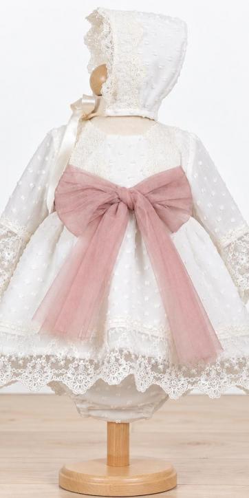 Faldón de Bautizo Desmontable Perla de Gracia Plumeti de Cristal con Jesusito, Capota y Braga – Tul Rosa Empolvado | 4 Piezas [1]