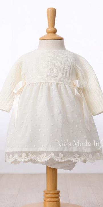 Jesusito de Bautizo para Bebé con Braguita en Tul Bordado Plumeti y Cuerpo de Punto Beige – Fabricación Española