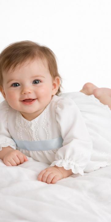 Jesusito de bautizo para niña de manga larga en gasa blanca con braguita | Eva Martínez Artesanía – Familia 6 [3]