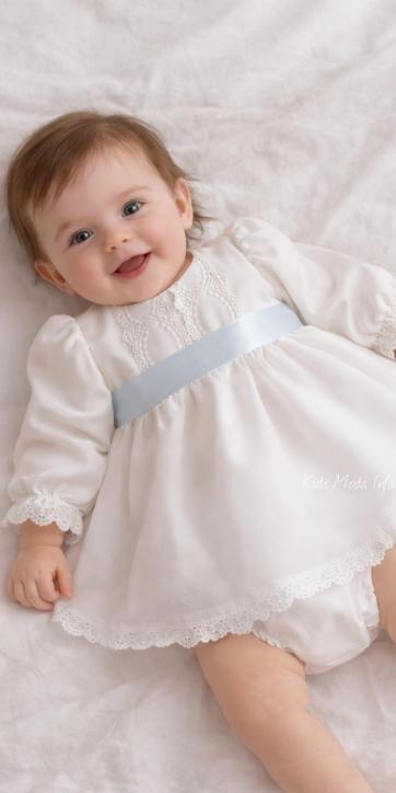 Jesusito de bautizo para niña de manga larga en gasa blanca con braguita | Eva Martínez Artesanía – Familia 6