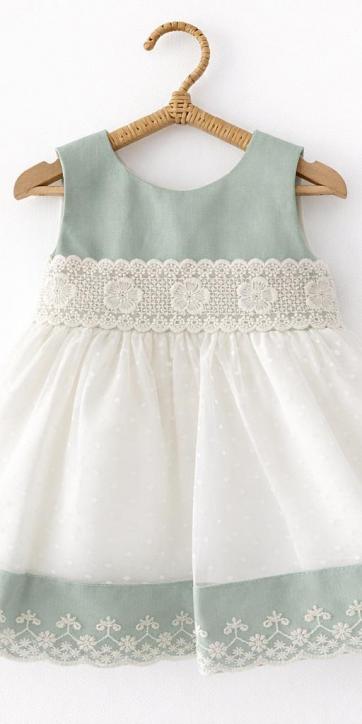 Jesusito ceremonia y arras bebé niña verde agua con tul plumeti y puntilla bordada [3]