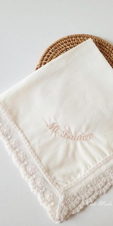 Pañuelo bautizo personalizado Eva Martinez Artesania Familia 1 [5]