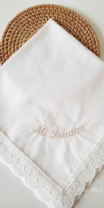 Pañuelo bautizo personalizado Eva Martinez Artesania Familia 2 [3]