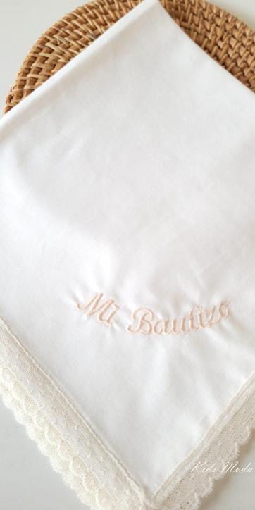 Pañuelo bautizo personalizado Eva Martinez Artesanía Familia 8 [1]