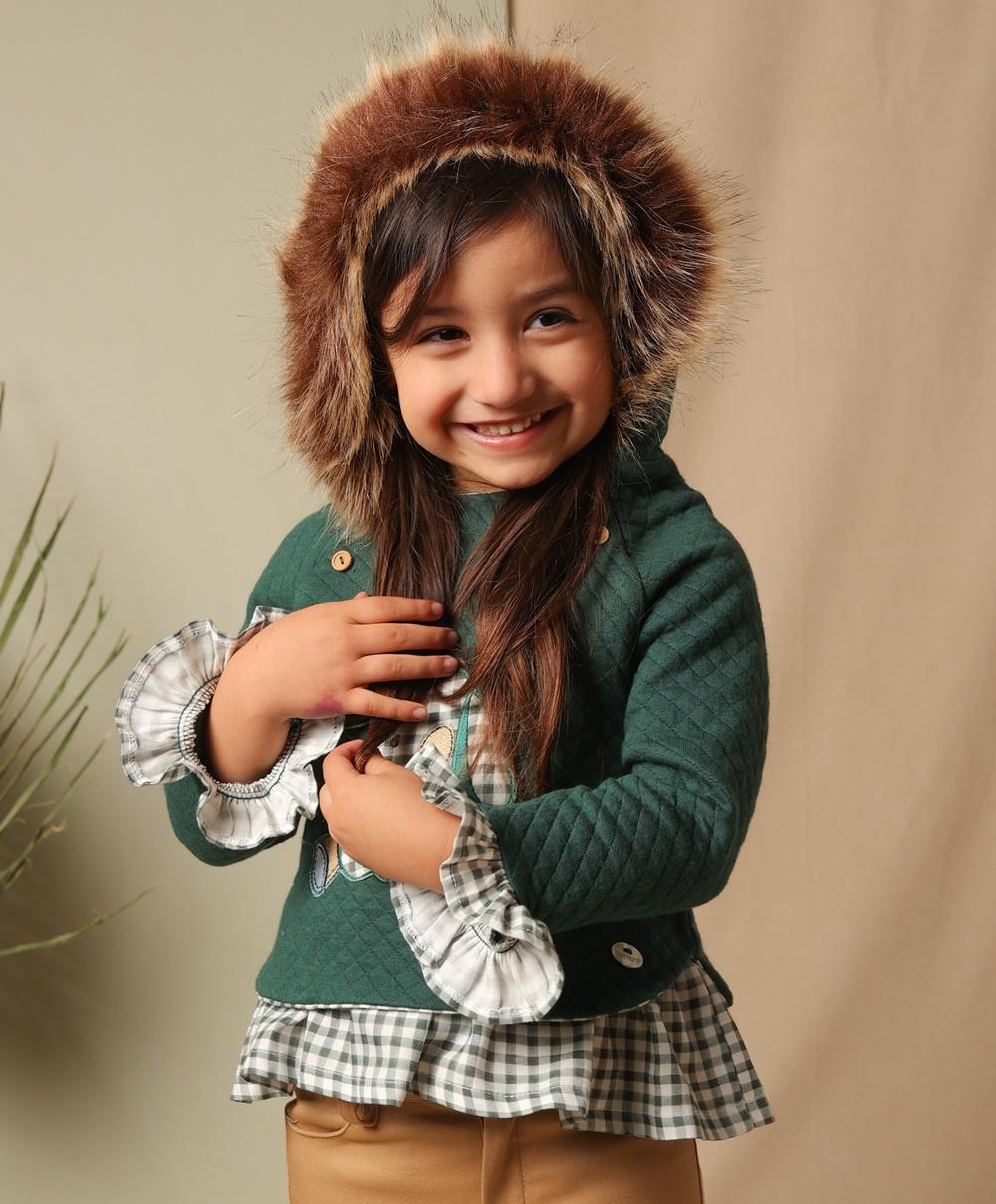 Sudadera niña vestir con capucha y perrito estampado de Basmarti