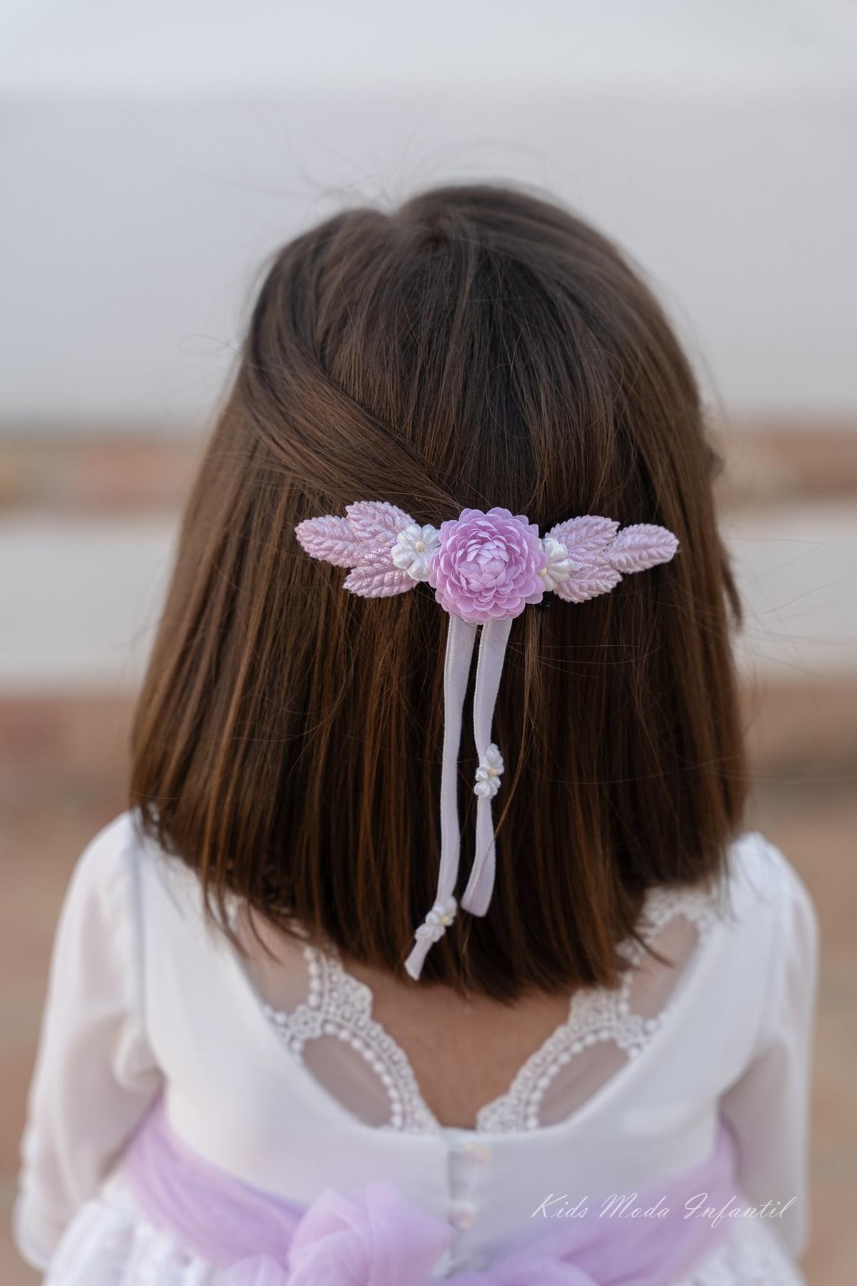 Tocado Flores Lila Niña Ceremonia y Arras – Eva Martínez Artesanía 2026