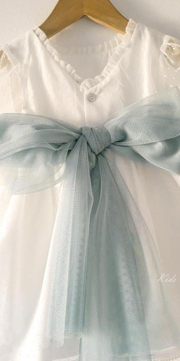 Vestido ceremonia bebe tul topo con fajín verde empolvado Coco Acqua Ceremonia 60443 [6]