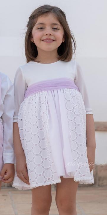 Vestido de Ceremonia y Arras Niña 2026 – Familia 1 Eva Martínez Artesanía en Gasa Bordada y Tul Lila [3]