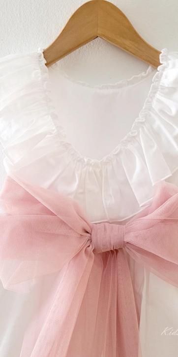 Vestido ceremonia niña blanco con fajín rosa empolvado de Eva Martínez Artesanía 38312CBG [3]