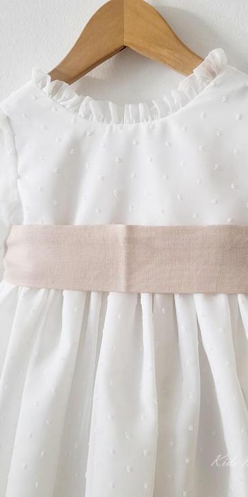 Vestido arras niña plumeti cristal con fajín lino camel Eva Martinez Artesanía 32111 [4]