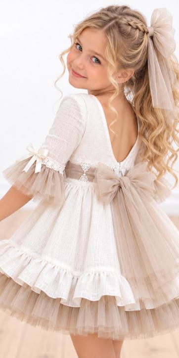 Vestido de Ceremonia Niña Blanco con Tul y Fajín Camel – Nekenia 2621831 [1]