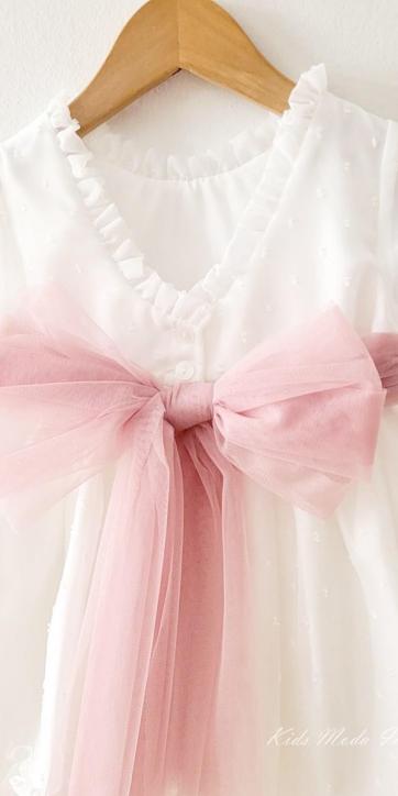 Vestido ceremonia niña plumeti cristal con fajín rosa empolvado Eva Martínez Artesanía 32111 [3]