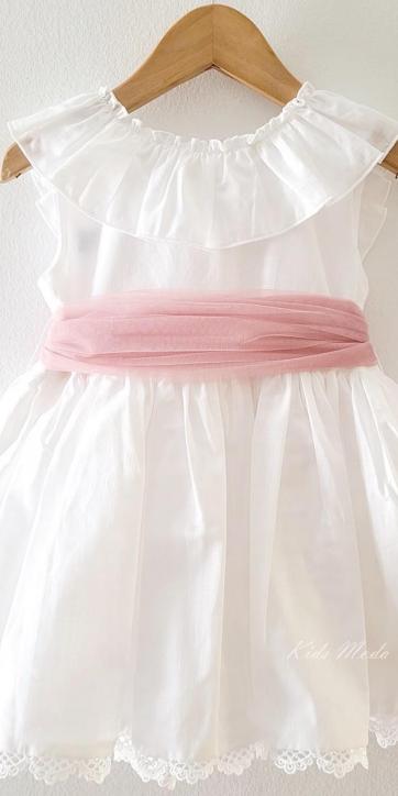 Vestido ceremonia niña blanco con fajín rosa empolvado de Eva Martínez Artesanía 38312CBG