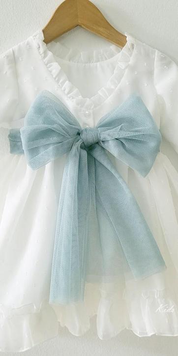 Vestido arras niña manga larga plumeti cristal y fajín verde empolvado 32111ML [1]