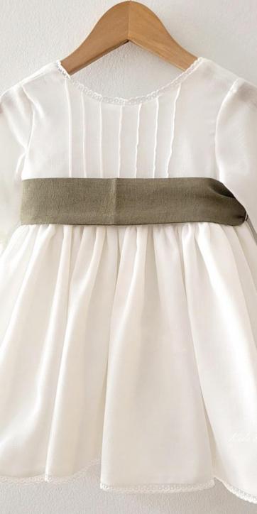 Vestido arras niña rustico con fajín lino verde oliva Eva Martinez Artesanía 40412 [6]