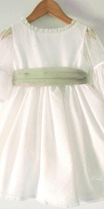 Vestido ceremonia niña tul topo con fajín verde oliva Coco Acqua Ceremonia 60444