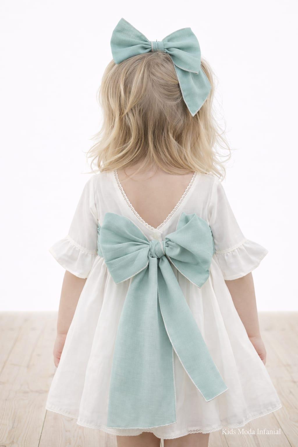 vestido-arras-para-niñas-verde-empolvado-eva-martinez-40412cbg-verde-empolvado.jpeg