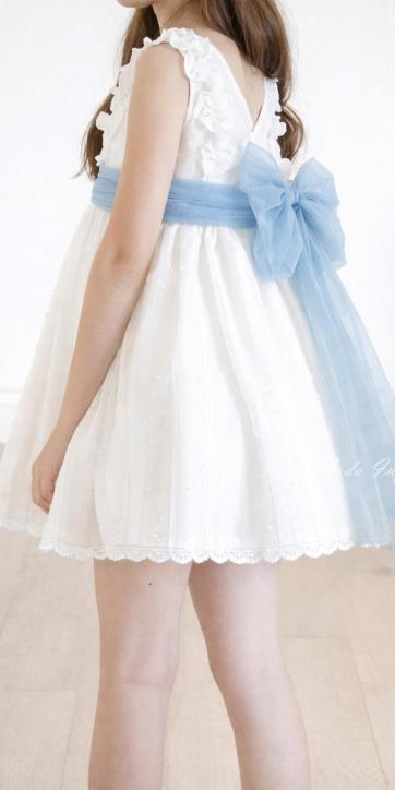 Vestido Ceremonia y Arras Niña con Fajín de Tul Azul Celeste – Eva Martínez Artesanía Familia 6 [1]