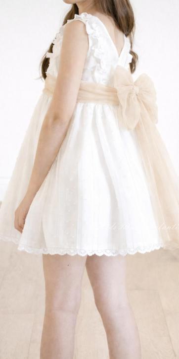 Vestido Ceremonia y Arras Niña con Fajín Camel – Eva Martínez Artesanía Familia 6 [1]