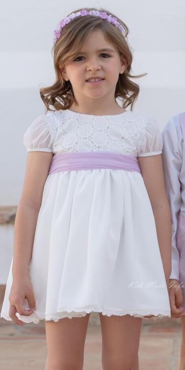 Vestido de Ceremonia y Arras Niña Eva Martínez Artesanía en Gasa Bordada con Lazo Lila [3]