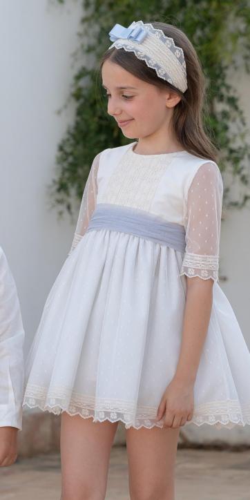 Vestido Ceremonia y Arras Niña Tul Beige Topito y Azul Grisáceo – Eva Martínez Artesanía [5]