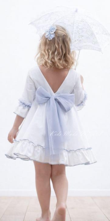 Vestido ceremonia niña blanco con fajin tul azul empolvado Nekenia 2521804