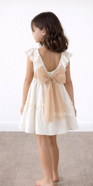 Vestido ceremonia niña beige claro manga volante con fajín tul camel Basmarti | Kids Moda Infantil [1]