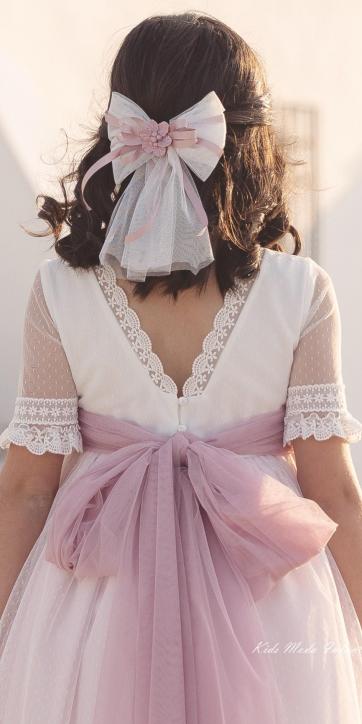 Vestido de Comunión Corto Laly 2026 Eva Martínez Artesanía – Tul Blanco Roto y Fajín Rosa Lila [4]