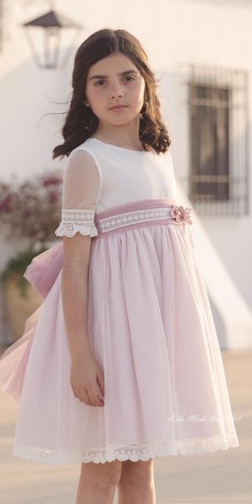 Vestido de Comunión Corto Laly 2026 Eva Martínez Artesanía – Tul Blanco Roto y Fajín Rosa Lila