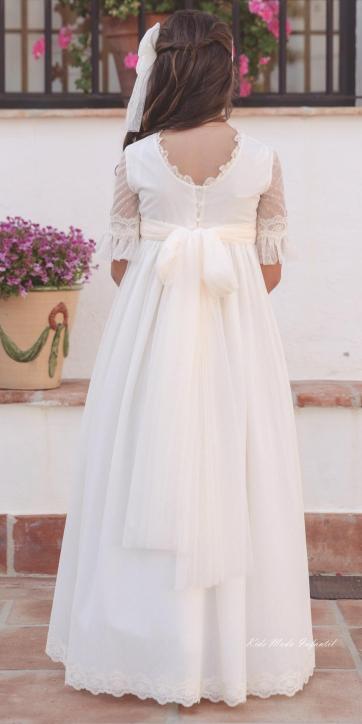 Vestido de Comunión 2026 Eva Martínez Artesanía – Colección Libia (Tul Beige con Fajín de Tul Beige) [0]