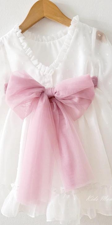 Vestido ceremonia niña plumeti cristal con fajín rosa lila Eva Martínez Artesanía 32111