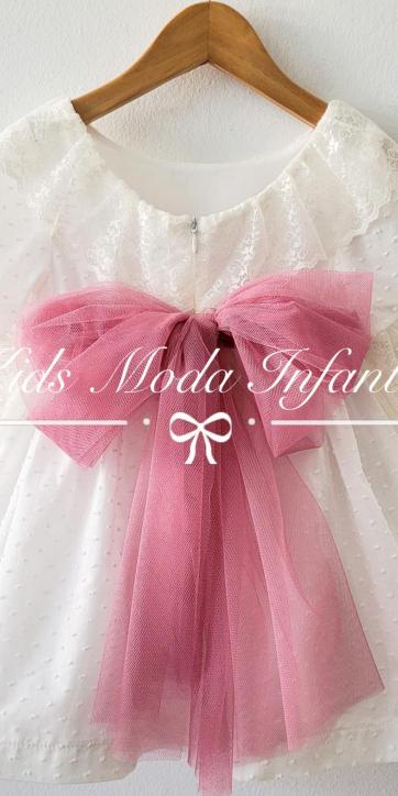 Vestido niña arras plumeti blanco roto y fajín tul rosa frambuesa de Coco Acqua [3]