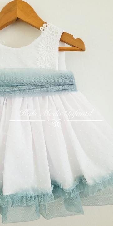 Vestido de niña arras en plumeti blanco con fajín tul verde agua Eva Martínez Artesanía [3]