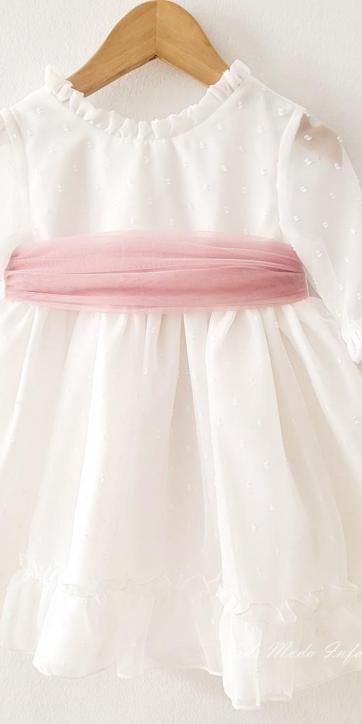 Vestido ceremonia niña plumeti cristal con fajín rosa empolvado Eva Martínez Artesanía 32111 [1]