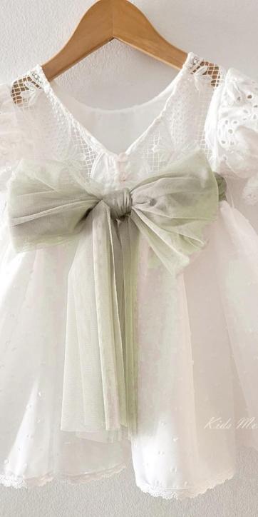 Vestido ceremonia niña blanco con fajín verde oliva Eva Martínez Artesanía 38911CBG [5]