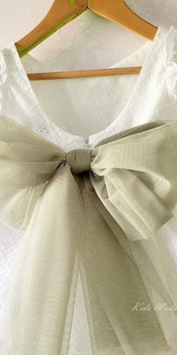 Vestido ceremonia niña blanco bordado con fajín tul verde oliva Nekenia 2521802 Personalizable [3]