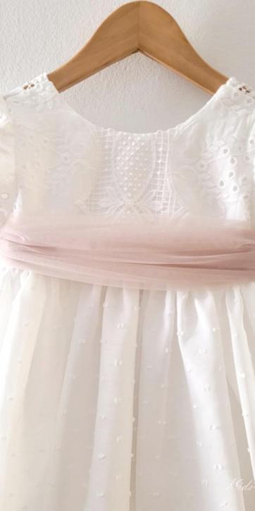 Vestido ceremonia niña blanco con fajín camel Eva Martínez Artesanía 38911CBG [5]