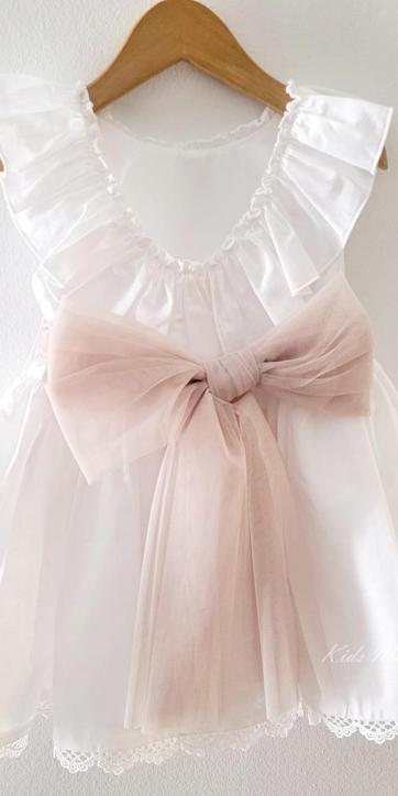 Vestido ceremonia niña blanco con fajín camel de Eva Martínez Artesanía 38312CBG [4]