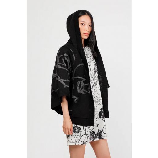 Chaqueta estilo poncho negra [1]