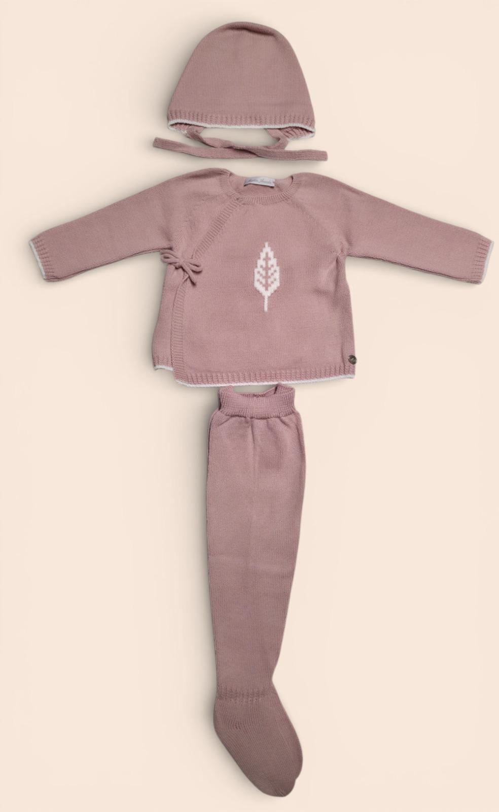 MARTIN ARANDA CONJUNTO TRES PIEZAS - JERSEY - POLAINA- GORRITO COLOR ROSA PALO CON HOJITA BLANCA REF 004-10130