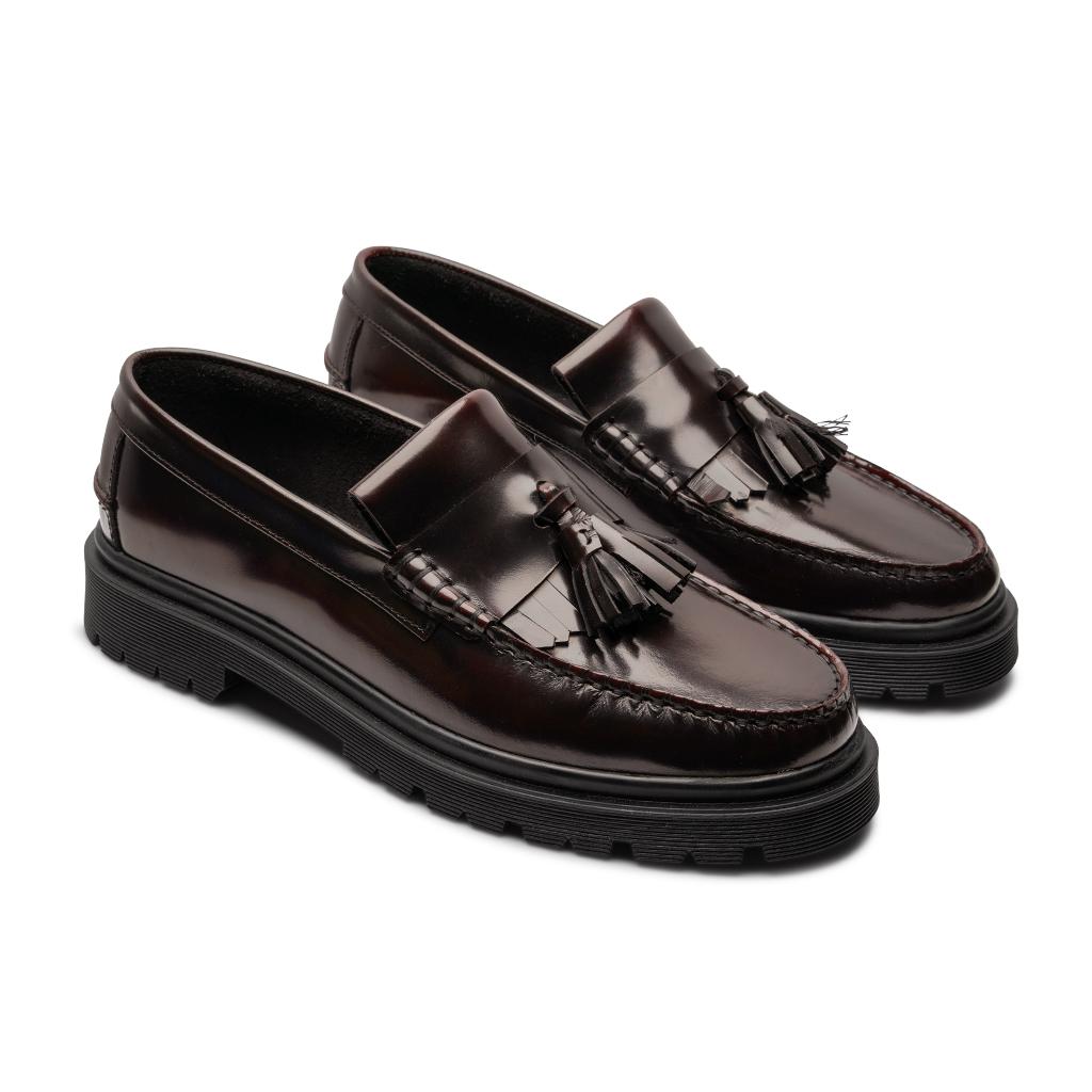 Mocasín con borlas cuero burdeos Mod. FLORIDA