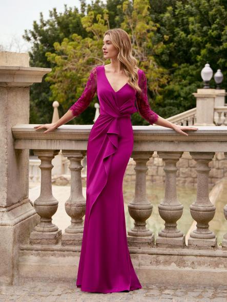 Vestido largo de madrina. Modelo Púrpura.