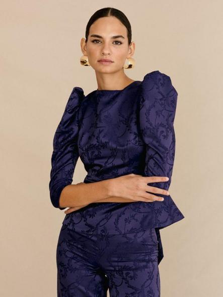 TRAJE DE PANTALON Y TOP [2]