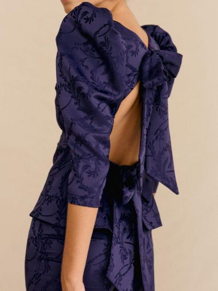 TRAJE DE PANTALON Y TOP [1]