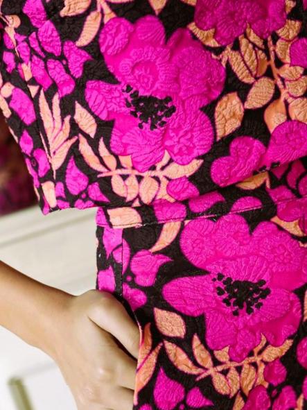 TRAJE DE FALDA Y TOP. [1]